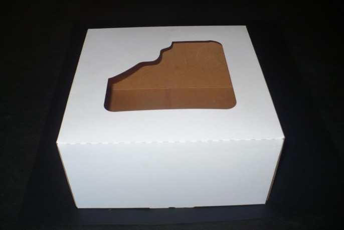 Pudełko z okienkiem na tort BIAŁE 25x25xh12cm