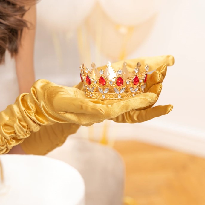 Dekoracja na tort KORONA ZŁOTA z czerwonymi i srebrnymi kryształkami 10cm