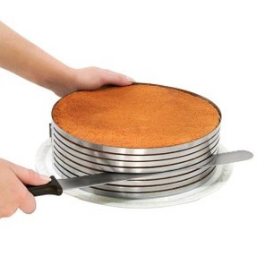 Obręcz metalowa do warstwowego cięcia ciast 24-30cm x h8cm