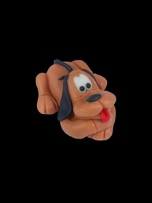 Dekoracja cukrowa PIESEK LEŻĄCY KARMELOWY  PLUTO