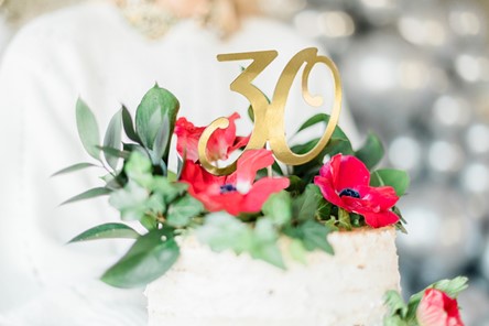 Topper papierowy złota cyfra "30"
