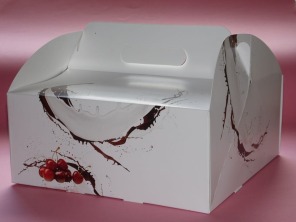 Pudełko z rączką na tort  KOSZYK WISIENKI SPLASH 28x28xh12cm